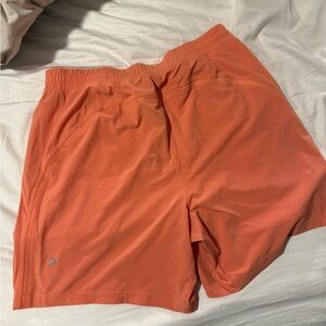 Mens Lululemon 7 inch Pace Breaker shorts- size large